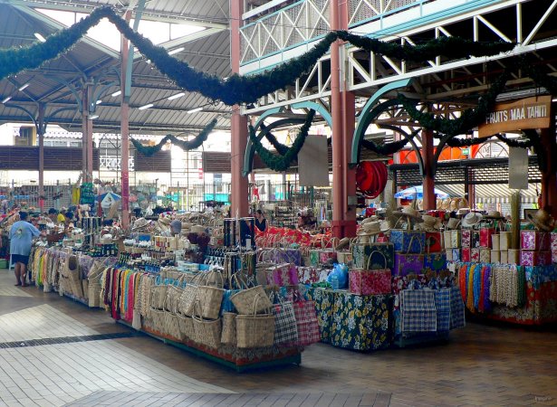 52- Le marche d'artisanat de Papeete 